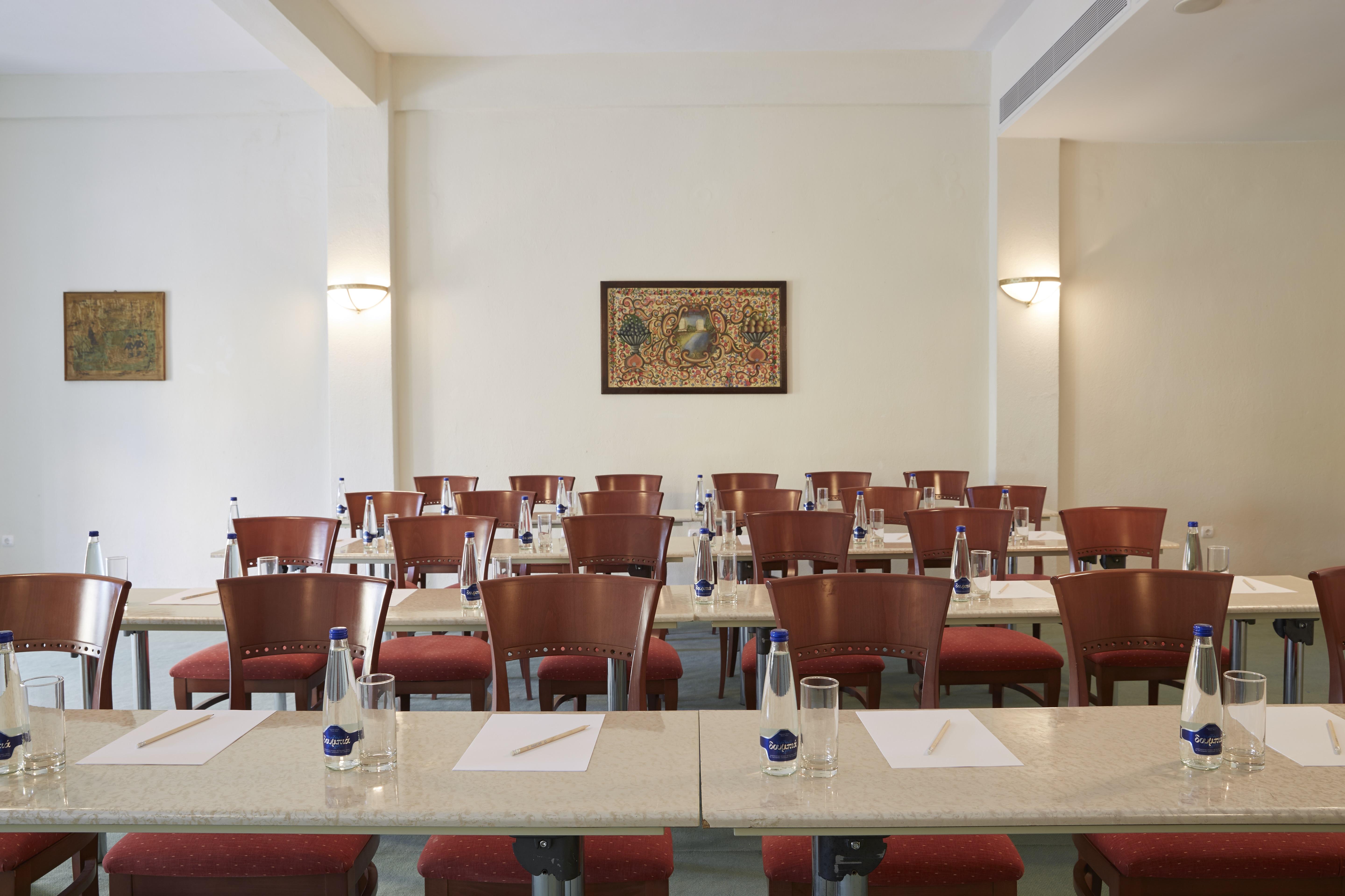Simantro Resort Sani  Eksteriør billede Meeting room