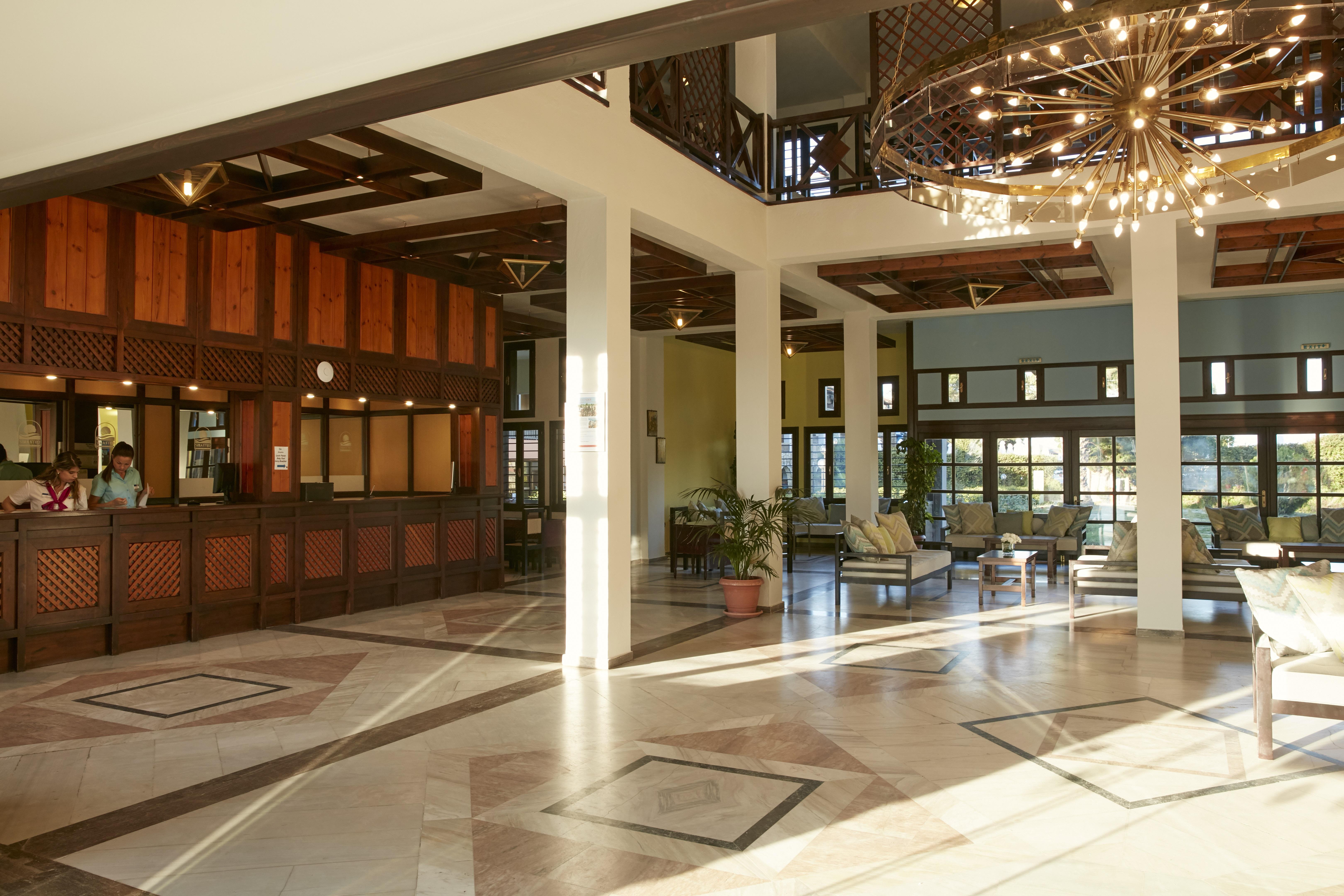 Simantro Resort Sani  Eksteriør billede Lobby