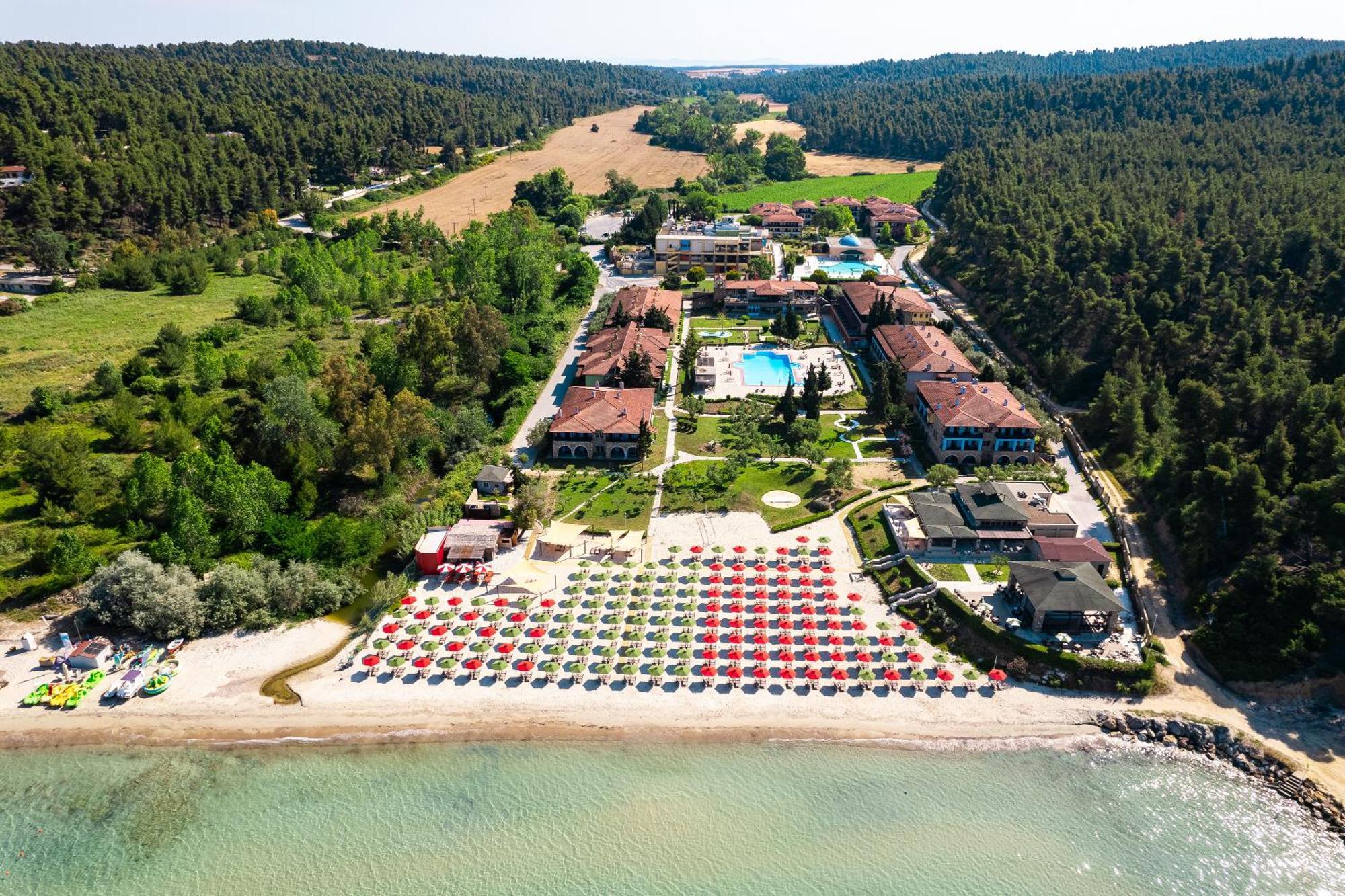Simantro Resort Sani  Eksteriør billede Aerial view of the resort